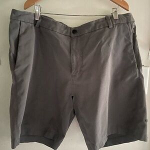 Lululemon Men's Gray Shorts
